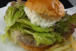 ハーブチキンバーガー