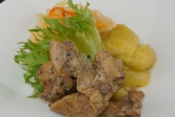 鶏ハラミと焼きナスのさっぱりマリネ