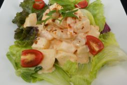 エビと男爵いものスパイシートスサラダ