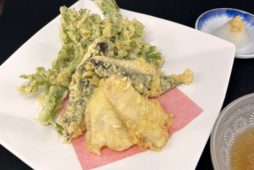 春菊と道南産カレイの天ぷら